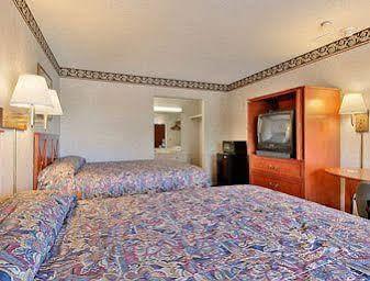 Rodeway Inn Leesburg Chain Of Lakes מראה חיצוני תמונה