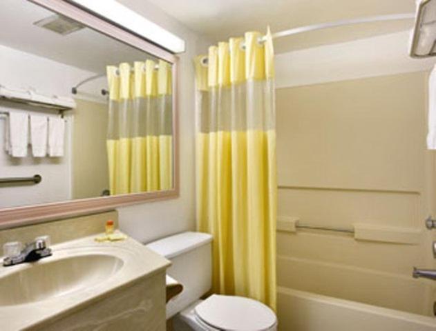 Rodeway Inn Leesburg Chain Of Lakes חדר תמונה